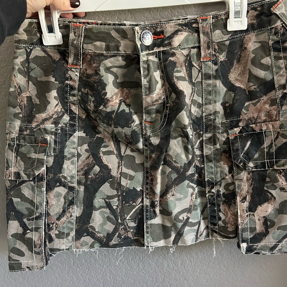 CARGO CAMO SKIRT